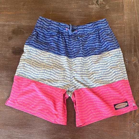 Vineyard Vines Boys' Pieced Chappy Swim Trunks Lined L 16 EUC Pocket Blue Pink - Picture 2 of 14
